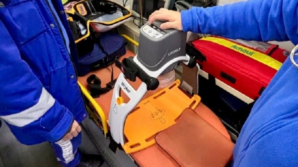 Реанимационной бригаде Кировского района выделили аппарат для автомассажа сердца