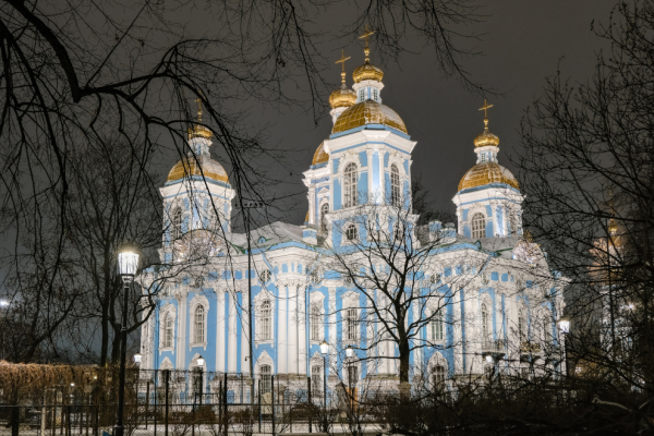 Фасады Николо-Богоявленского морского собора озарила новая подсветка