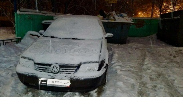 В Петербурге с начала года обнаружили свыше 300 нарушений парковки во дворах