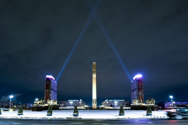 Подсветка в честь дня прорыва блокады озарит небо и мосты Петербурга