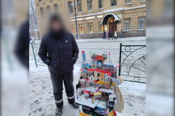 В центре Петербурга в процессе проверок исчезло восемь точек уличной торговли