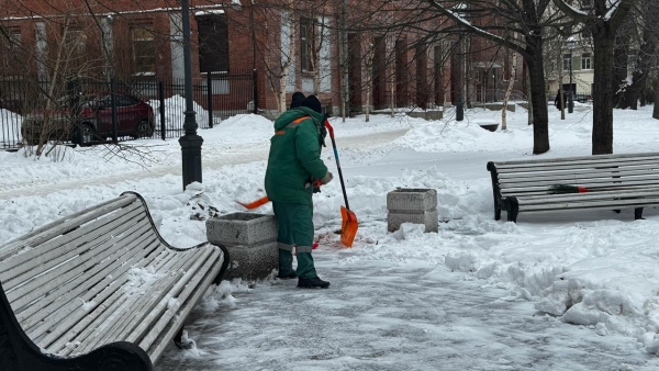 Союз потребителей объяснил, куда жаловаться на плохую уборку снега