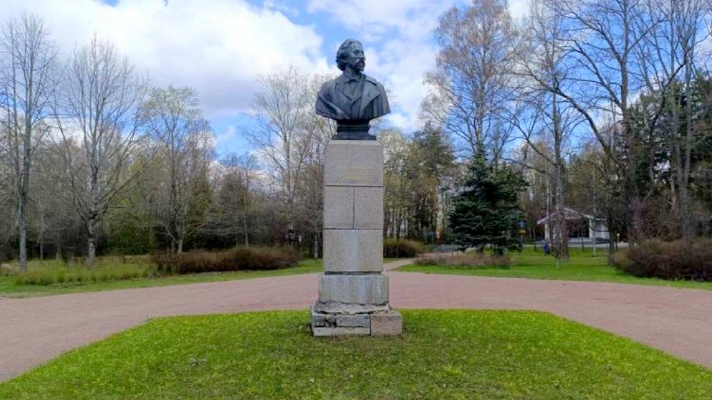 Бюст Репина в Петербурге стал объектом культурного наследия регионального значения