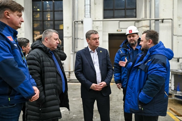 Вице-губернатор Петербурга Кирилл Поляков посетил Пролетарский завод