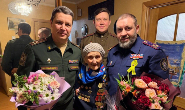 Офицеры Следкома РФ проведали накануне праздника блокадницу Полину Дмитриевну Громову