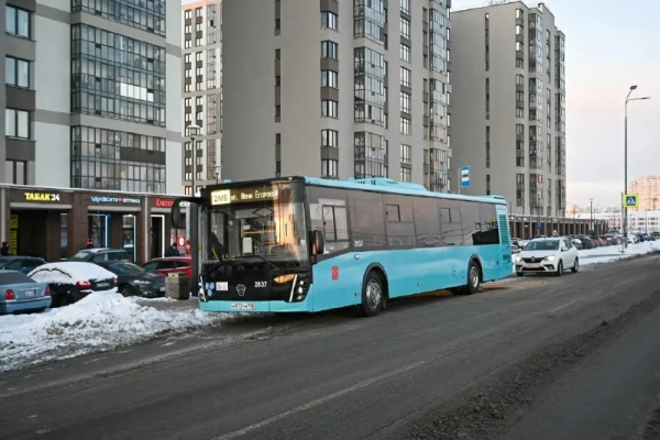 В Петербурге начали ходить автобусы по маршруту №2МБ