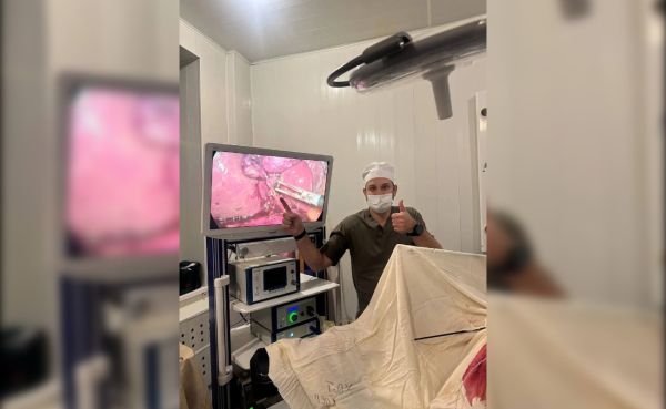 Ленинградские врачи впервые провели в подшевном Енакиево лапароскопическое вмешательство