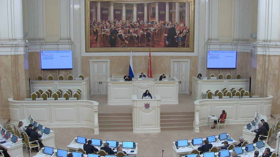 Иностранный агент: петербургские депутаты будут бороться с чужеродным влиянием растений