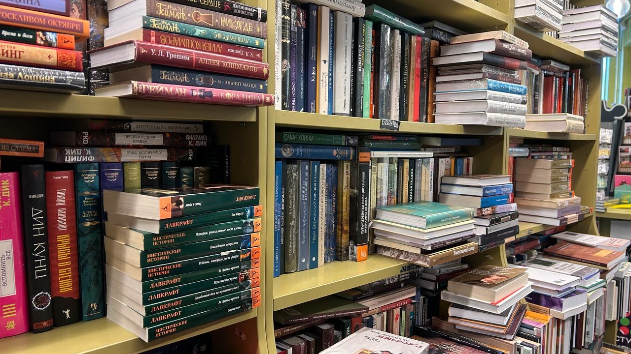 Петербуржцы приобрели за зиму 125 тысяч книг