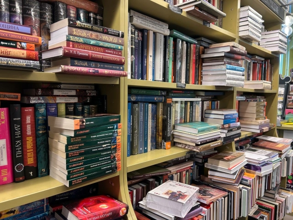 Петербуржцы приобрели за зиму 125 тысяч книг