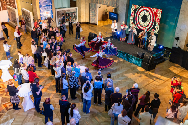 В Петербурге начался фестиваль с участием русскоязычных театров из-за границы