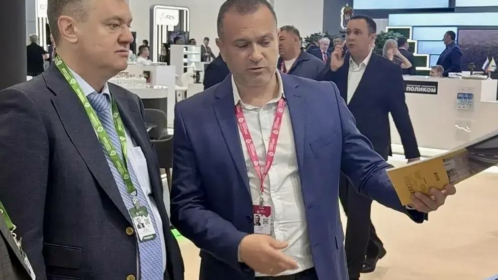 Кирилл Поляков рассказал о помощи петербургским предприятиям в работе на экспорт