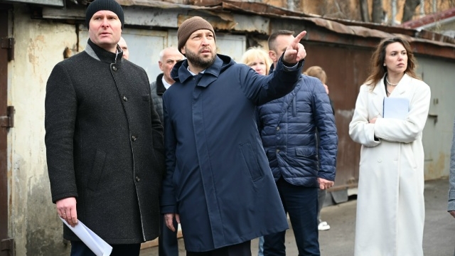 В Петроградском районе проверили состояние дворов и улиц