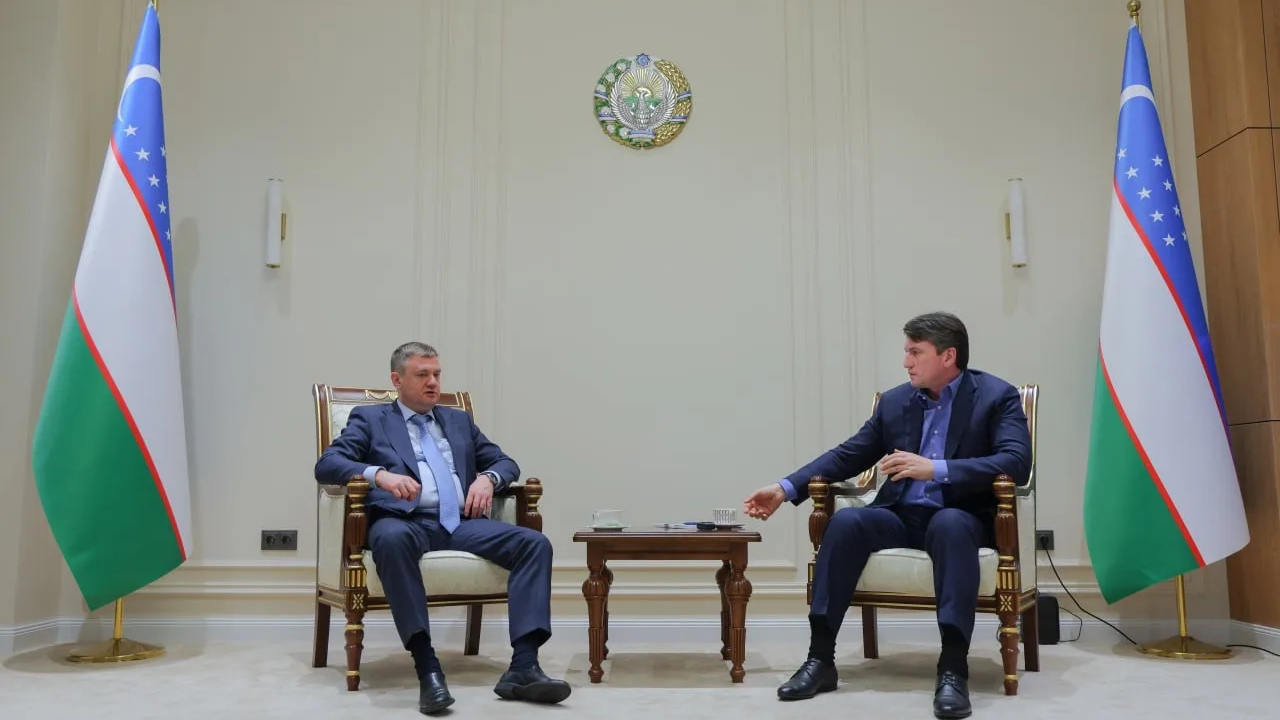 Вице-губернатор Поляков обсудил расширение сотрудничества с Узбекистаном на ИННОПРОМе