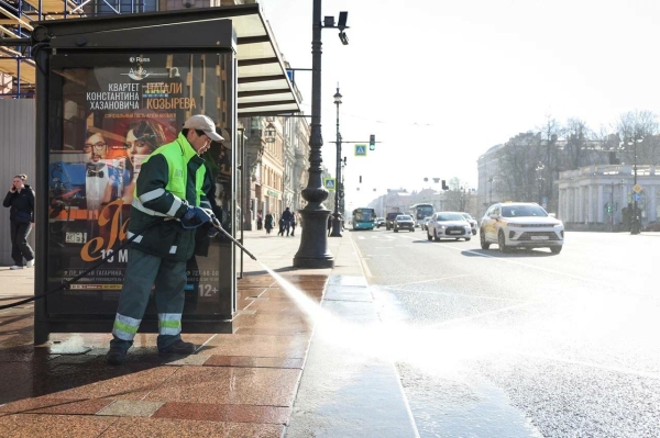 Петербург начали готовить к лету в рамках месячника