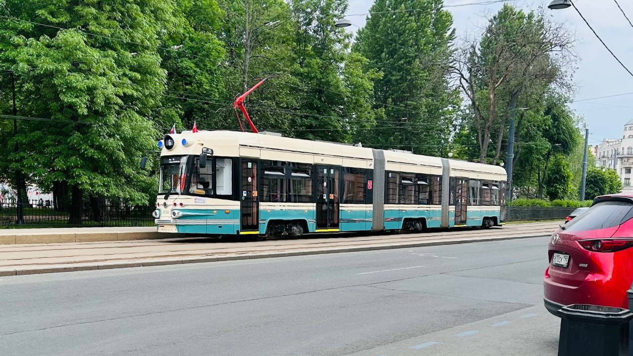 «ТМХ» и петербургские «Горэлектротранс» и метрополитен договорились о внедрении беспилотных технологий в метро и трамваях