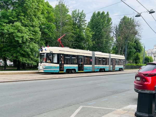«ТМХ» и петербургские «Горэлектротранс» и метрополитен договорились о внедрении беспилотных технологий в метро и трамваях