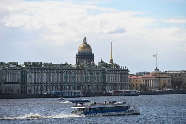 Сезон навигации в Петербурге начался с полуденного выстрела в Петропавловке