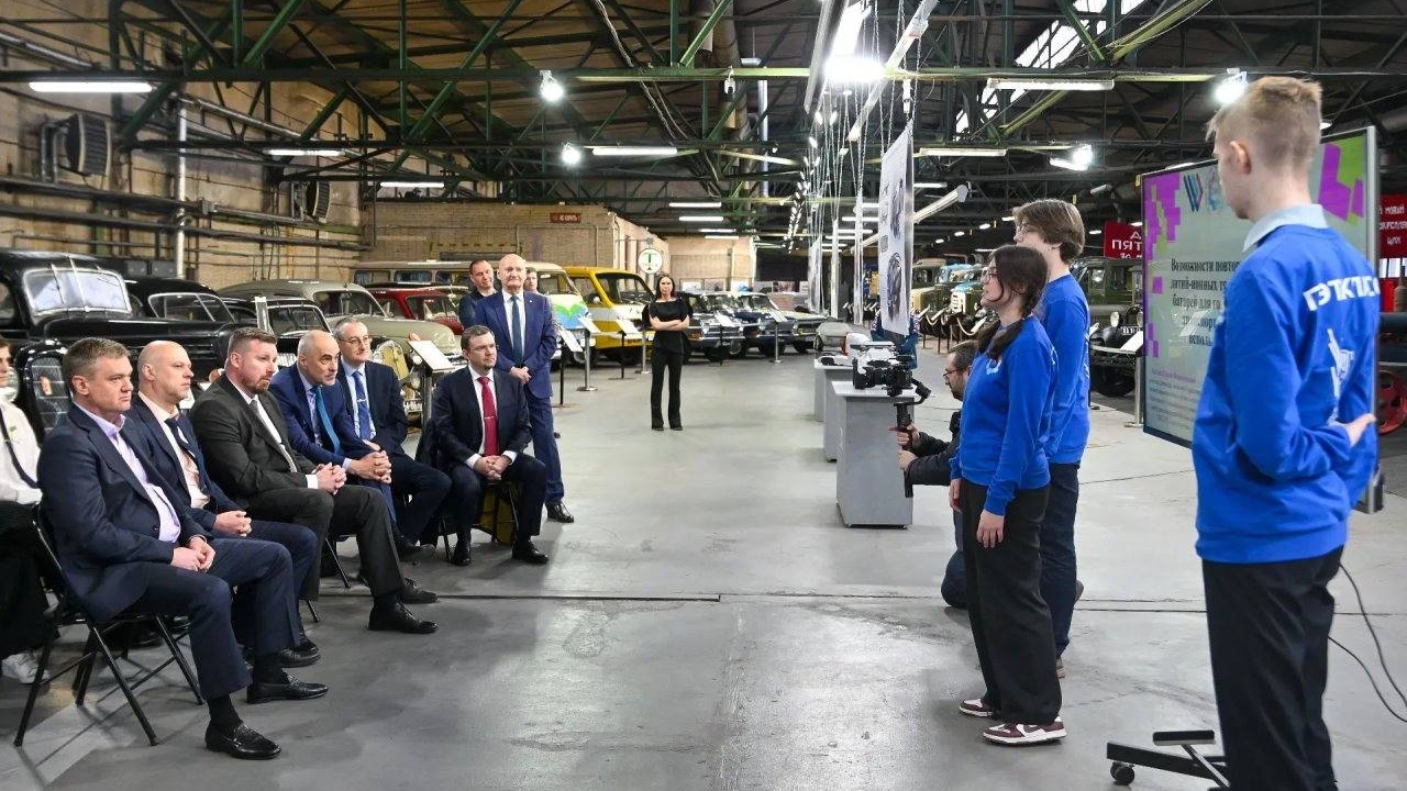 Будущее принадлежит молодежи: петербургские школьники и студенты меняют транспортную отрасль