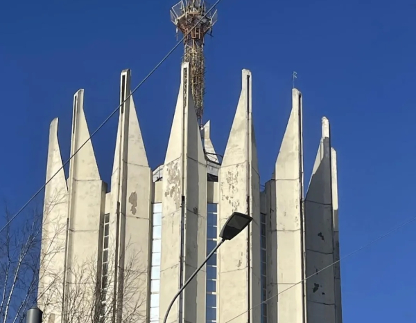«Башня Саурона» в Петербурге начала осыпаться