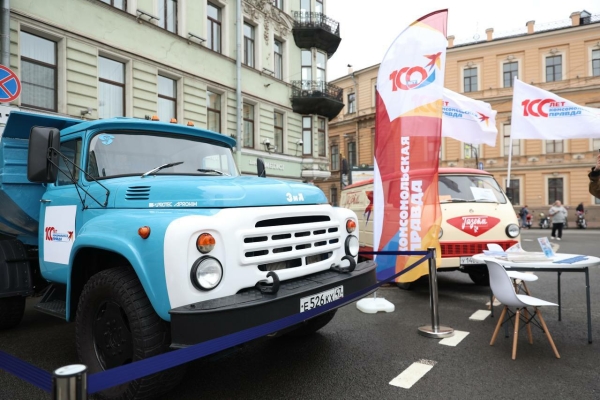 В Петербурге на «ТранспортФесте» покажут  ЗИЛ-600 сил