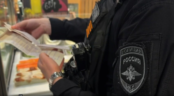 Почти 300 человек проверили во время рейда по супермаркетам
