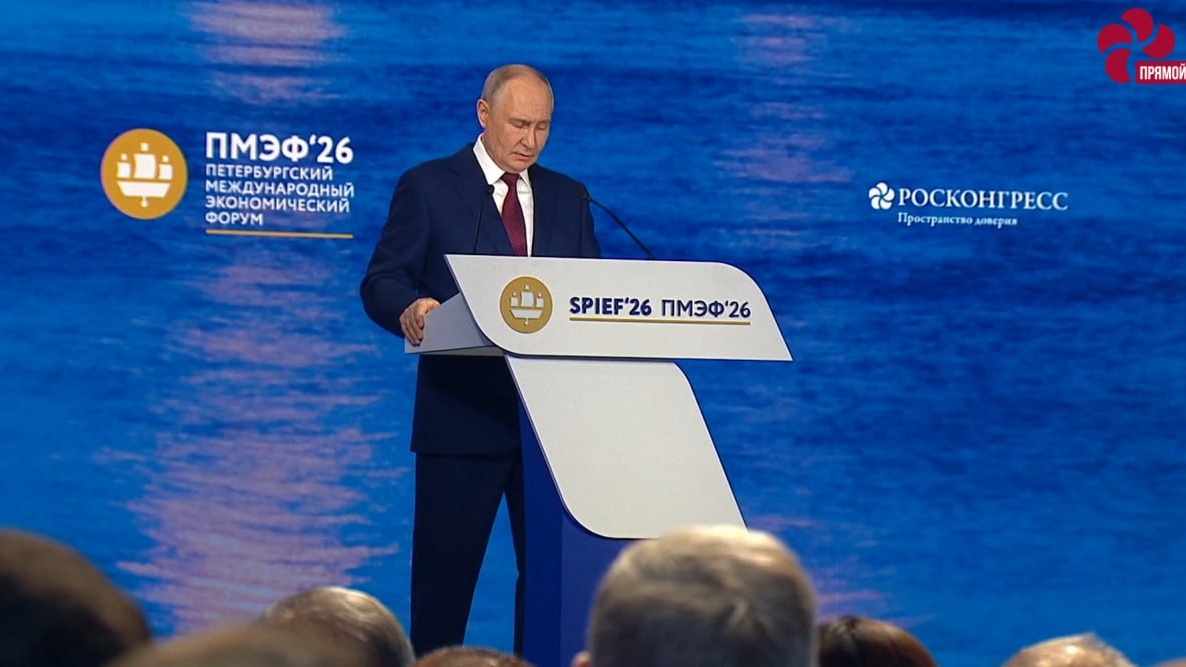 Путин отметил рывок Петербурга в рейтинге инвестиционного климата