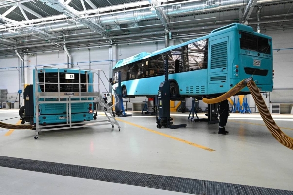 Губернатору Краснодарского края показали петербургские газовые автобусы
