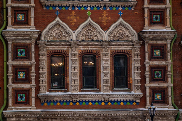 Реставраторы открыли купол Спаса на Крови в Петербурге