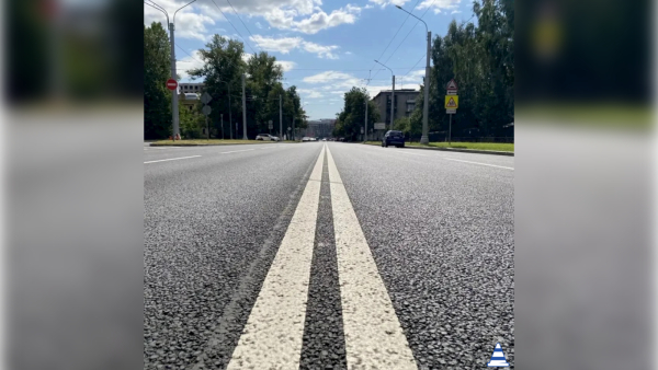 В Петербурге починили три километра дороги на проспекте Металлистов